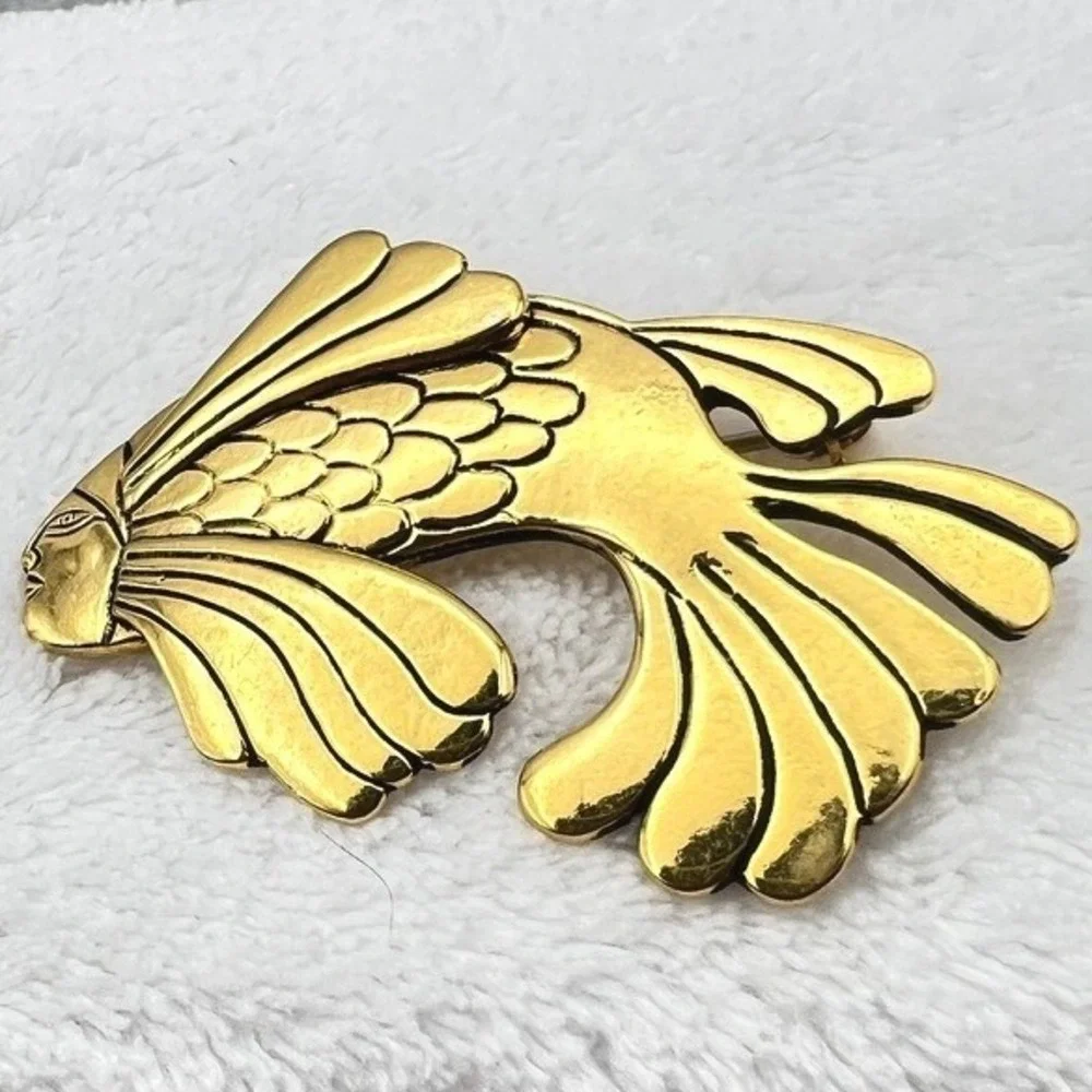 Vintage Fish Brooch Pin Anthropomorphic Laurel Burch Gold Plated Koi 80s 1.75